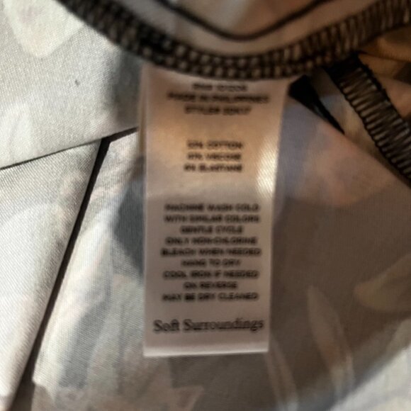 Soft Surroundings Pull On Floral Cropped scalloped hem pants capris NWOT Sz PM - Picture 8 of 8